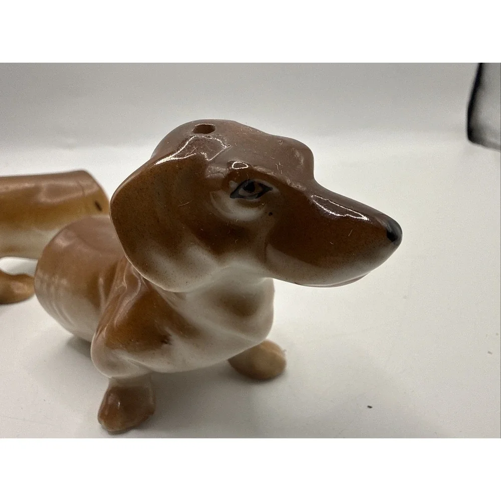 Vintage‎ Daschund Salt Pepper Shaker RARE Weiner Dog Made In Japan (see Desc)